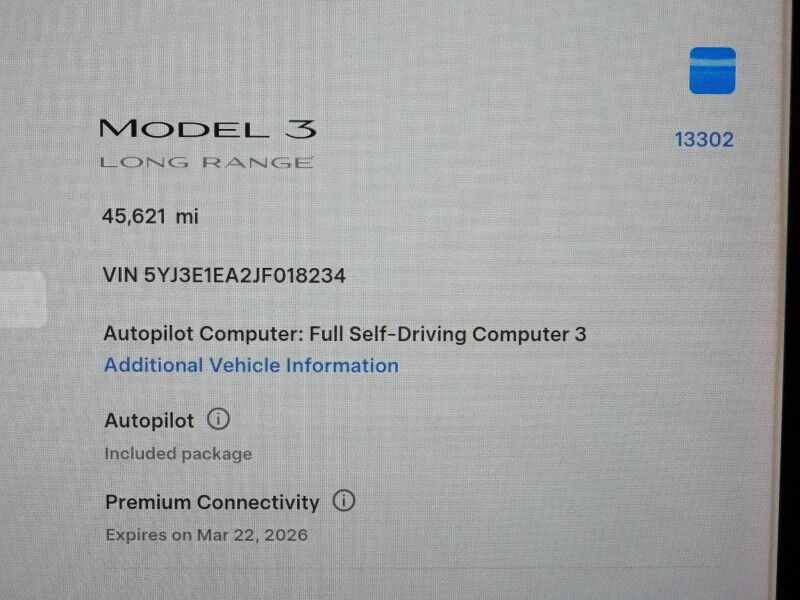 2018 Tesla Model 3 Long Range RWD *NAVIGATION, AUTOPILOT, BLIND SPOT & LANE KEEP ASSIST, COLLISION ALERT w/BRAKING, BACKUP-CAMERA, PANORAMA GLASS ROOF, HEATED SEATS, 19 INCH SPORT WHEELS, BLUETOOTH Round Rock TX