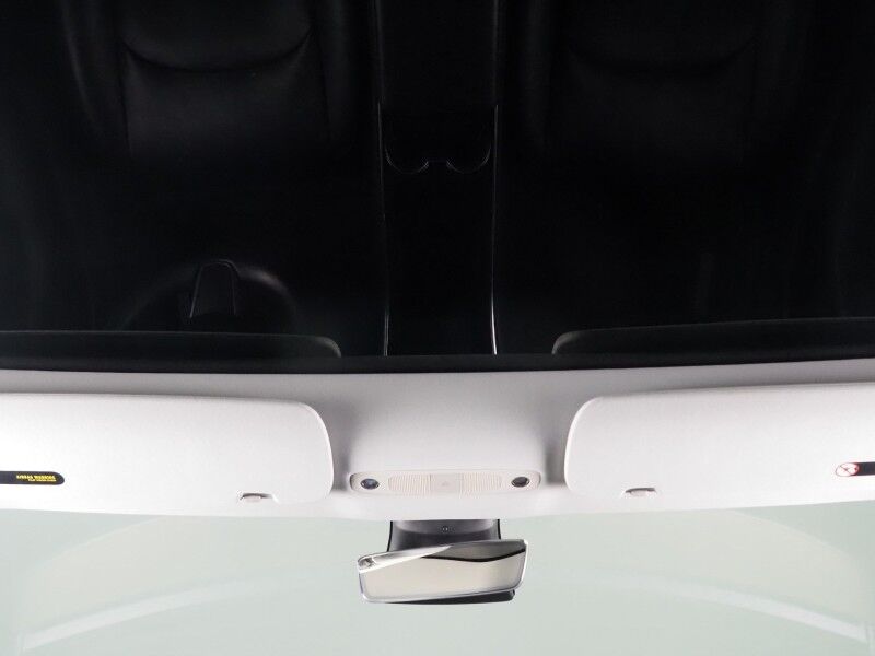 2018 Tesla Model 3 Long Range RWD *NAVIGATION, AUTOPILOT, BLIND SPOT & LANE KEEP ASSIST, COLLISION ALERT w/BRAKING, BACKUP-CAMERA, PANORAMA GLASS ROOF, HEATED SEATS, 19 INCH SPORT WHEELS, BLUETOOTH Round Rock TX