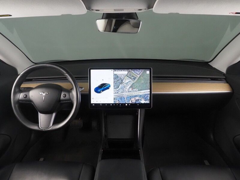 2018 Tesla Model 3 Long Range RWD *NAVIGATION, AUTOPILOT, BLIND SPOT & LANE KEEP ASSIST, COLLISION ALERT w/BRAKING, BACKUP-CAMERA, PANORAMA GLASS ROOF, HEATED SEATS, 19 INCH SPORT WHEELS, BLUETOOTH