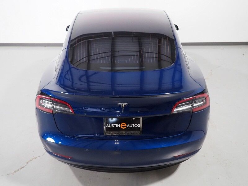 2018 Tesla Model 3 Long Range RWD *NAVIGATION, AUTOPILOT, BLIND SPOT & LANE KEEP ASSIST, COLLISION ALERT w/BRAKING, BACKUP-CAMERA, PANORAMA GLASS ROOF, HEATED SEATS, 19 INCH SPORT WHEELS, BLUETOOTH Round Rock TX