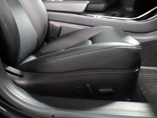 2018 Tesla Model 3 Long Range RWD *NAVIGATION, BLIND SPOT & LANE KEEP ASSIST, COLLISION ALERT w/BRAKING, BACKUP-CAMERA, PANORAMA GLASS ROOF, HEATED SEATS, 19 INCH SPORT WHEELS, BLUETOOTH Round Rock TX