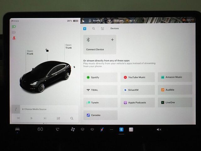2018 Tesla Model 3 Long Range RWD *NAVIGATION, BLIND SPOT & LANE KEEP ASSIST, COLLISION ALERT w/BRAKING, BACKUP-CAMERA, PANORAMA GLASS ROOF, HEATED SEATS, 19 INCH SPORT WHEELS, BLUETOOTH Round Rock TX