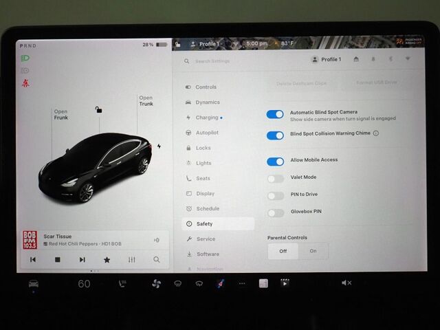 2018 Tesla Model 3 Long Range RWD *NAVIGATION, BLIND SPOT & LANE KEEP ASSIST, COLLISION ALERT w/BRAKING, BACKUP-CAMERA, PANORAMA GLASS ROOF, HEATED SEATS, 19 INCH SPORT WHEELS, BLUETOOTH Round Rock TX