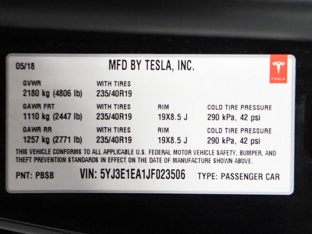 2018 Tesla Model 3 Long Range RWD *NAVIGATION, BLIND SPOT & LANE KEEP ASSIST, COLLISION ALERT w/BRAKING, BACKUP-CAMERA, PANORAMA GLASS ROOF, HEATED SEATS, 19 INCH SPORT WHEELS, BLUETOOTH Round Rock TX