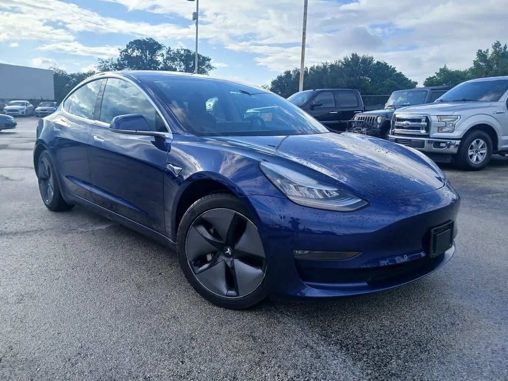 2018 Tesla Model 3 Long Range Sedan 4D