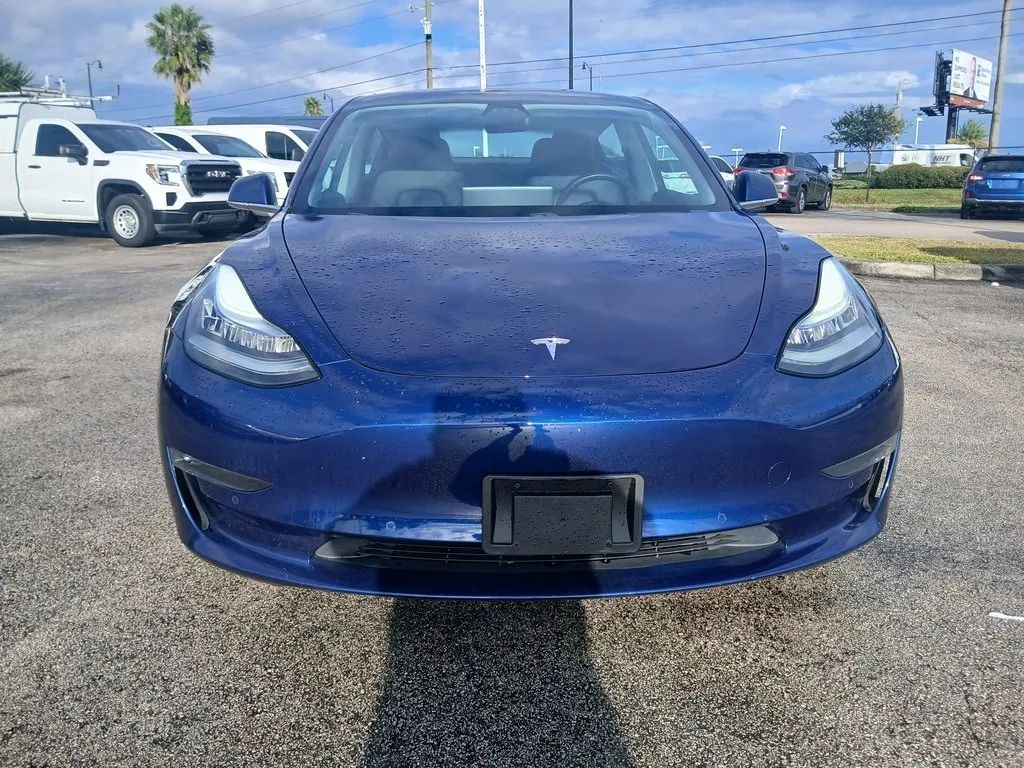 2018 Tesla Model 3 Long Range Sedan 4D