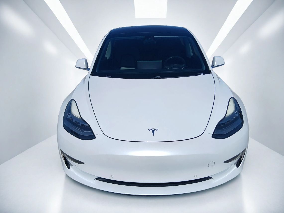2018 Tesla Model 3 Long Range Sedan 4D
