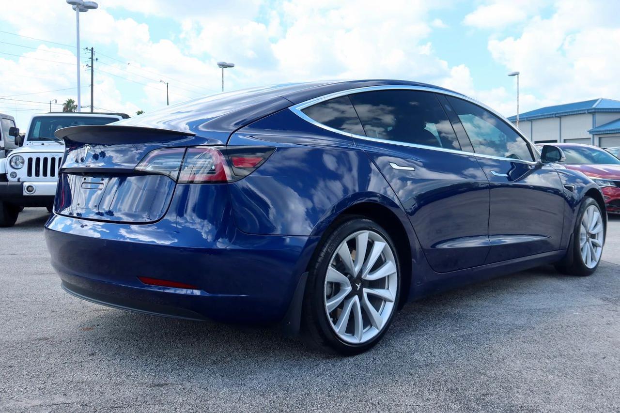 2018 Tesla Model 3 Long Range Sedan 4D