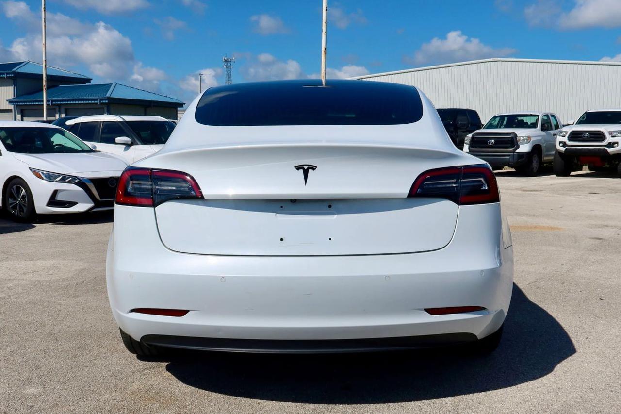 2018 Tesla Model 3 Long Range Sedan 4D