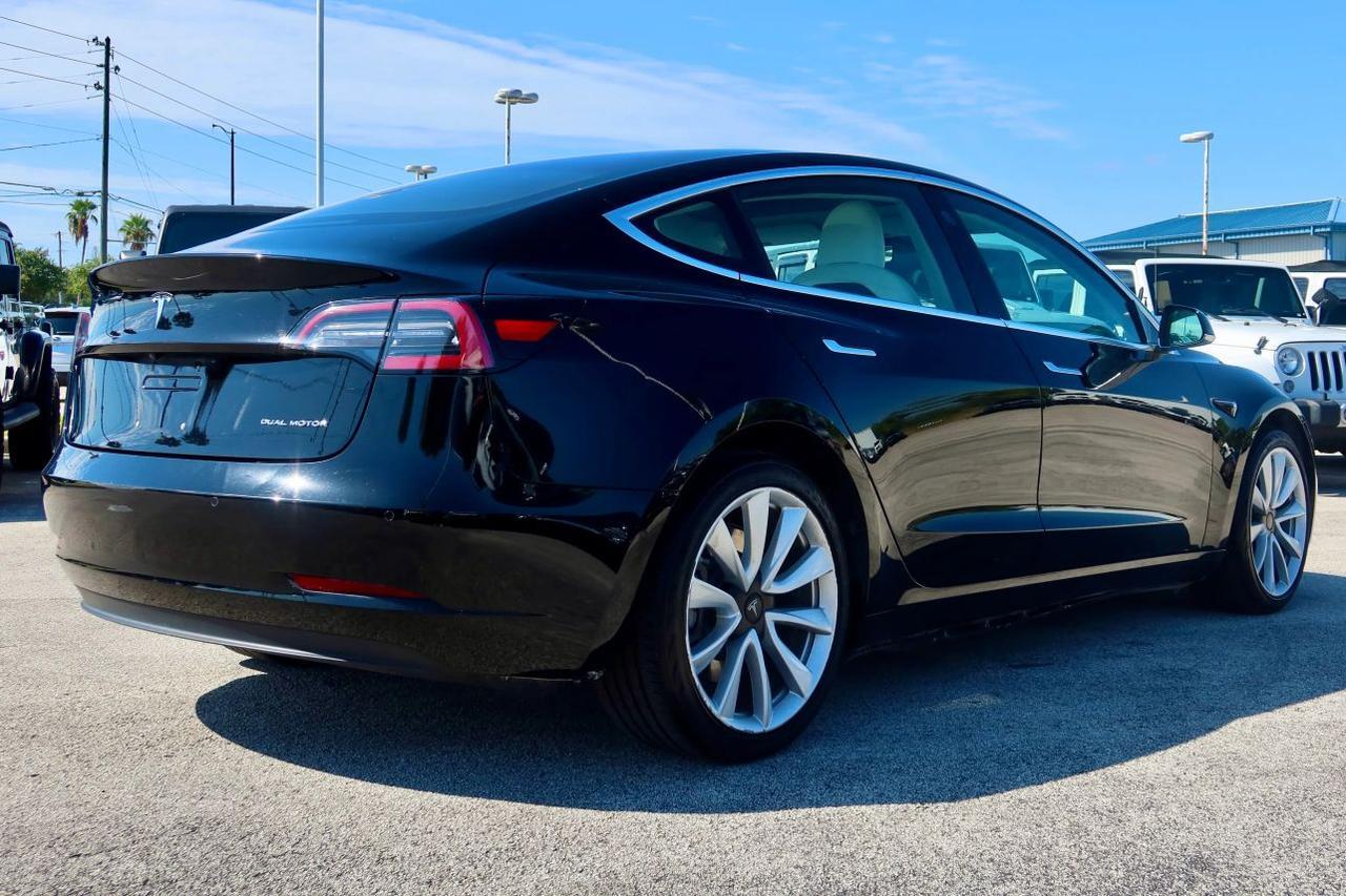 2018 Tesla Model 3 Long Range Sedan 4D