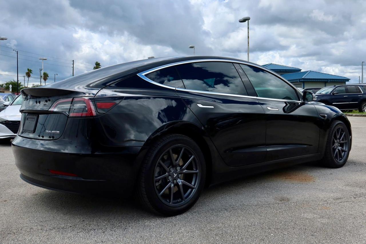 2018 Tesla Model 3 Long Range Sedan 4D