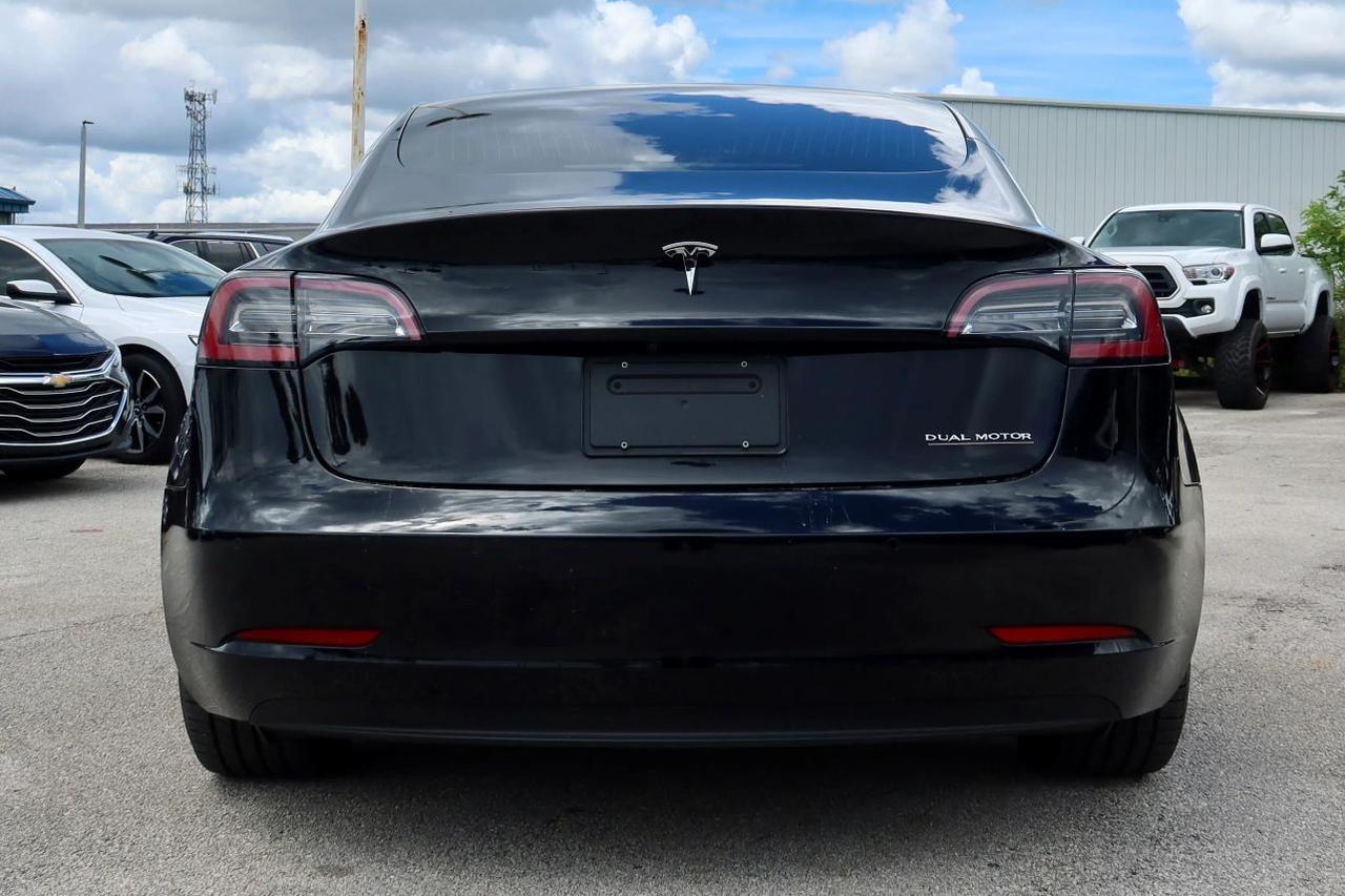 2018 Tesla Model 3 Long Range Sedan 4D