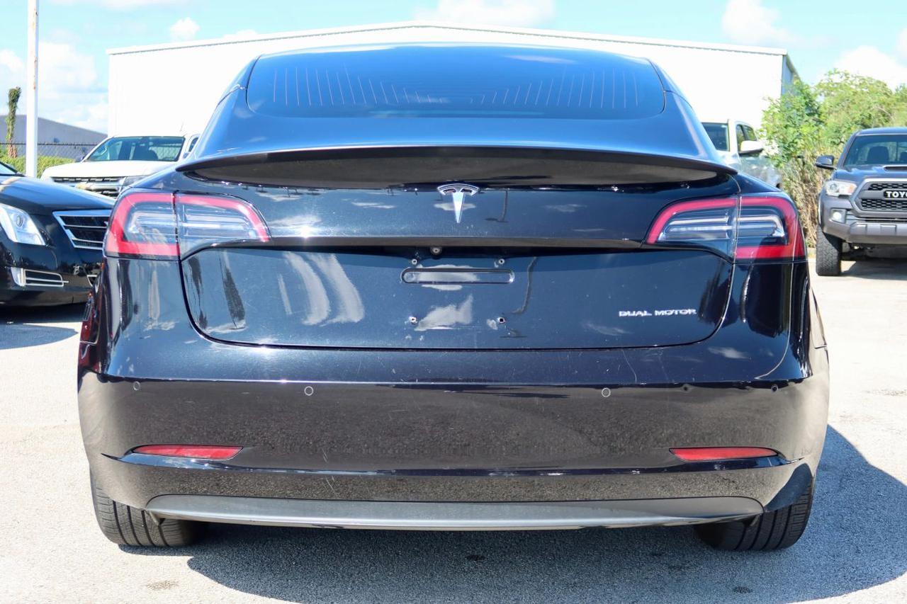 2018 Tesla Model 3 Long Range Sedan 4D