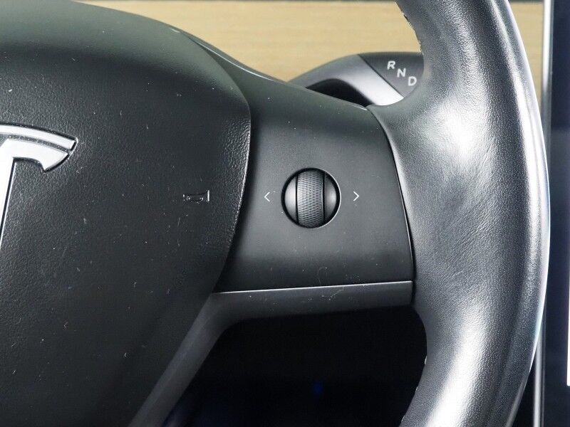 2018 Tesla Model 3 Mid Range RWD *FULL SELF-DRIVING ENABLED, AUTOPILOT, NAVIGATION, SAEFTY ALERTS, ADAPTIVE CRUISE, BACKUP-CAMERA, PANORAMA GLASS ROOF, HEATED SEATS, BLUETOOTH Round Rock TX