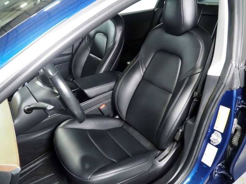 2018 Tesla Model 3 Mid Range RWD *FULL SELF-DRIVING ENABLED, AUTOPILOT, NAVIGATION, SAEFTY ALERTS, ADAPTIVE CRUISE, BACKUP-CAMERA, PANORAMA GLASS ROOF, HEATED SEATS, BLUETOOTH Round Rock TX