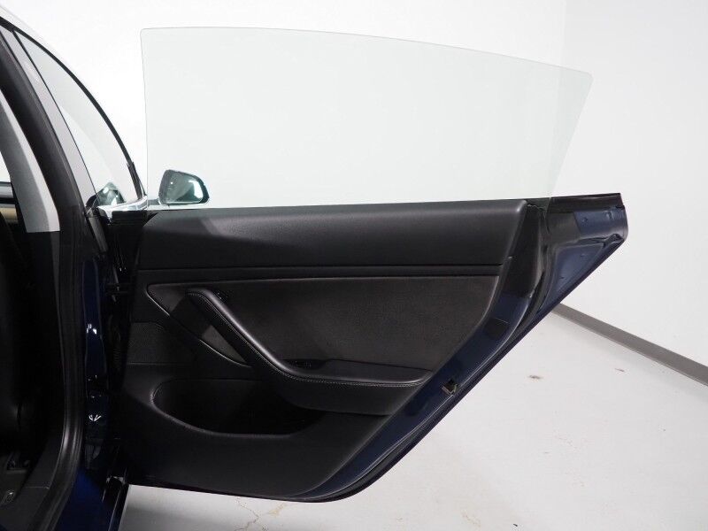 2018 Tesla Model 3 Mid Range RWD *FULL SELF-DRIVING ENABLED, AUTOPILOT, NAVIGATION, SAEFTY ALERTS, ADAPTIVE CRUISE, BACKUP-CAMERA, PANORAMA GLASS ROOF, HEATED SEATS, BLUETOOTH Round Rock TX