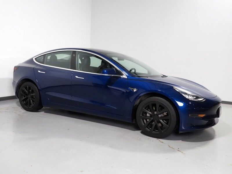 2018 Tesla Model 3 Mid Range RWD *FULL SELF-DRIVING ENABLED, AUTOPILOT, NAVIGATION, SAEFTY ALERTS, ADAPTIVE CRUISE, BACKUP-CAMERA, PANORAMA GLASS ROOF, HEATED SEATS, BLUETOOTH