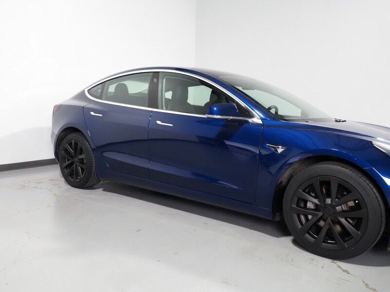2018 Tesla Model 3 Mid Range RWD *FULL SELF-DRIVING ENABLED, AUTOPILOT, NAVIGATION, SAEFTY ALERTS, ADAPTIVE CRUISE, BACKUP-CAMERA, PANORAMA GLASS ROOF, HEATED SEATS, BLUETOOTH Round Rock TX