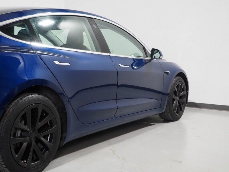 2018 Tesla Model 3 Mid Range RWD *FULL SELF-DRIVING ENABLED, AUTOPILOT, NAVIGATION, SAEFTY ALERTS, ADAPTIVE CRUISE, BACKUP-CAMERA, PANORAMA GLASS ROOF, HEATED SEATS, BLUETOOTH Round Rock TX
