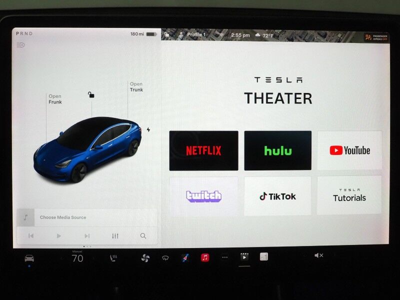 2018 Tesla Model 3 Mid Range RWD *FULL SELF-DRIVING ENABLED, AUTOPILOT, NAVIGATION, SAEFTY ALERTS, ADAPTIVE CRUISE, BACKUP-CAMERA, PANORAMA GLASS ROOF, HEATED SEATS, BLUETOOTH Round Rock TX