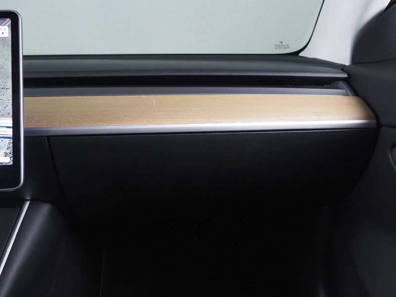 2018 Tesla Model 3 Mid Range RWD *NAVIGATION, BLIND SPOT & LANE KEEP ASSIST, COLLISION ALERT w/BRAKING, BACKUP-CAMERA, PANORAMA GLASS ROOF, HEATED SEATS, ALLOY WHEELS, BLUETOOTH PHONE & AUDIO Round Rock TX