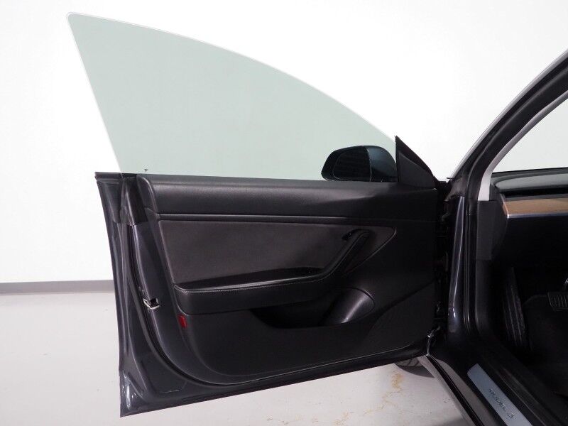 2018 Tesla Model 3 Mid Range RWD *NAVIGATION, BLIND SPOT & LANE KEEP ASSIST, COLLISION ALERT w/BRAKING, BACKUP-CAMERA, PANORAMA GLASS ROOF, HEATED SEATS, ALLOY WHEELS, BLUETOOTH PHONE & AUDIO Round Rock TX