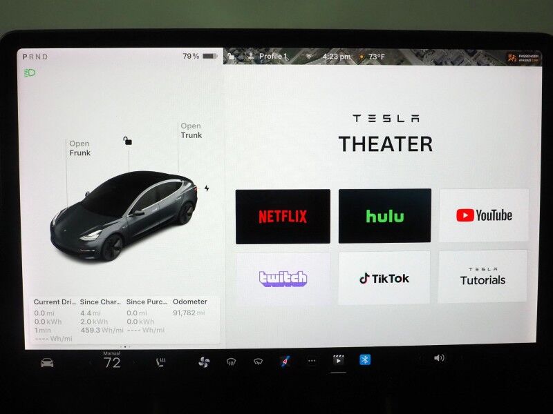 2018 Tesla Model 3 Mid Range RWD *NAVIGATION, BLIND SPOT & LANE KEEP ASSIST, COLLISION ALERT w/BRAKING, BACKUP-CAMERA, PANORAMA GLASS ROOF, HEATED SEATS, ALLOY WHEELS, BLUETOOTH PHONE & AUDIO Round Rock TX