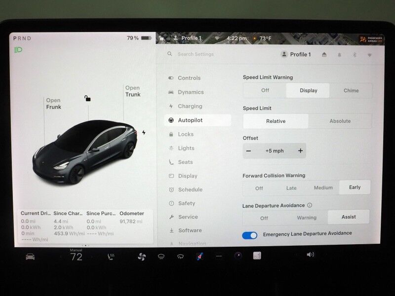 2018 Tesla Model 3 Mid Range RWD *NAVIGATION, BLIND SPOT & LANE KEEP ASSIST, COLLISION ALERT w/BRAKING, BACKUP-CAMERA, PANORAMA GLASS ROOF, HEATED SEATS, ALLOY WHEELS, BLUETOOTH PHONE & AUDIO Round Rock TX