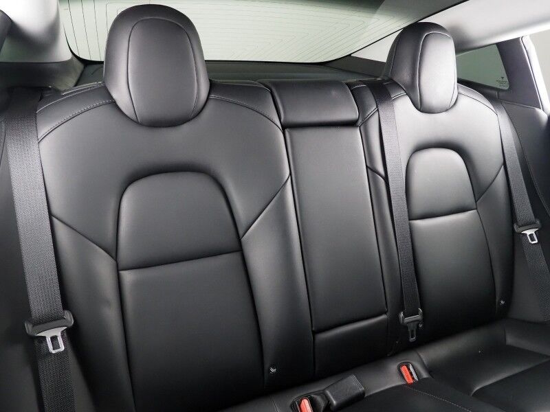 2018 Tesla Model 3 Mid Range RWD *NAVIGATION, BLIND SPOT & LANE KEEP ASSIST, COLLISION ALERT w/BRAKING, BACKUP-CAMERA, PANORAMA GLASS ROOF, HEATED SEATS, ALLOY WHEELS, BLUETOOTH PHONE & AUDIO Round Rock TX