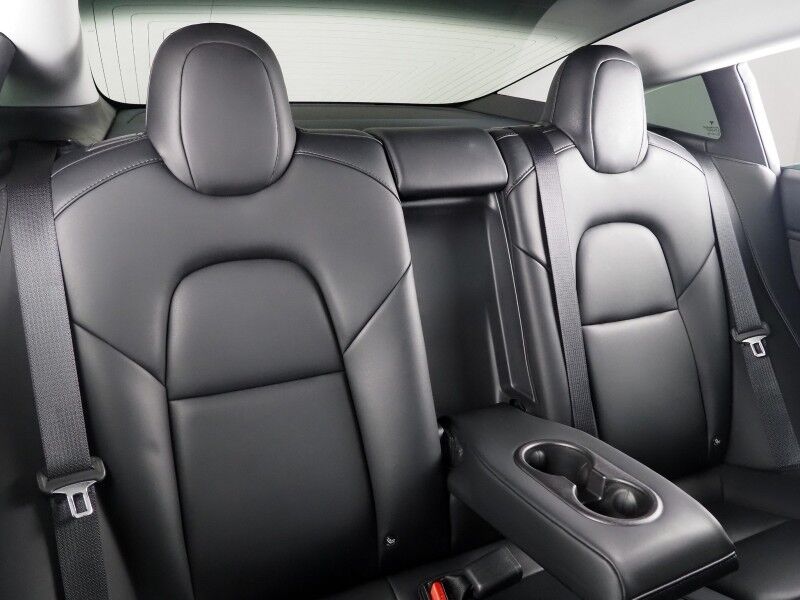 2018 Tesla Model 3 Mid Range RWD *NAVIGATION, BLIND SPOT & LANE KEEP ASSIST, COLLISION ALERT w/BRAKING, BACKUP-CAMERA, PANORAMA GLASS ROOF, HEATED SEATS, ALLOY WHEELS, BLUETOOTH PHONE & AUDIO Round Rock TX