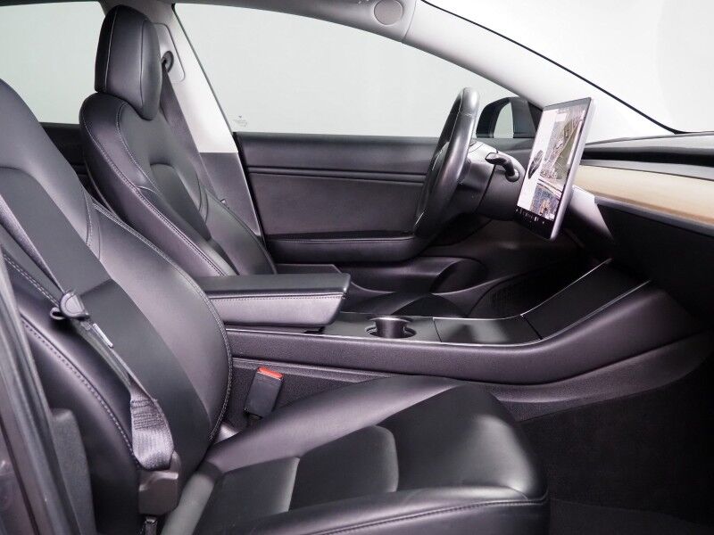 2018 Tesla Model 3 Mid Range RWD *NAVIGATION, BLIND SPOT & LANE KEEP ASSIST, COLLISION ALERT w/BRAKING, BACKUP-CAMERA, PANORAMA GLASS ROOF, HEATED SEATS, ALLOY WHEELS, BLUETOOTH PHONE & AUDIO Round Rock TX