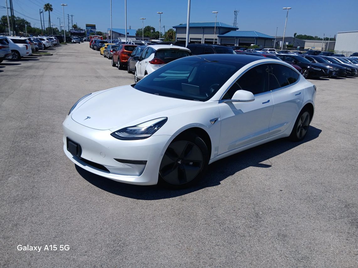 2018 Tesla Model 3 Mid Range Sedan 4D