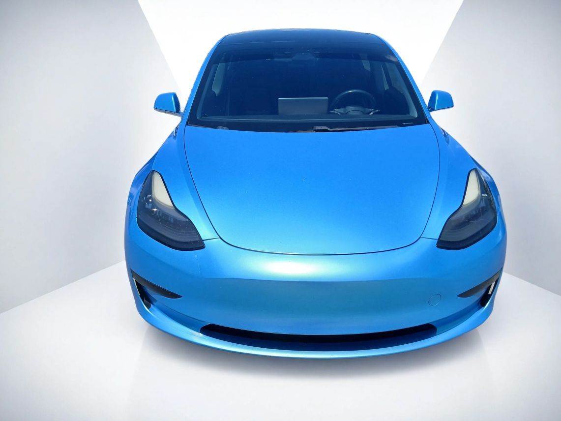 2018 Tesla Model 3 Mid Range Sedan 4D