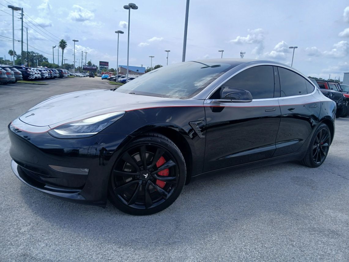 2018 Tesla Model 3 Mid Range Sedan 4D