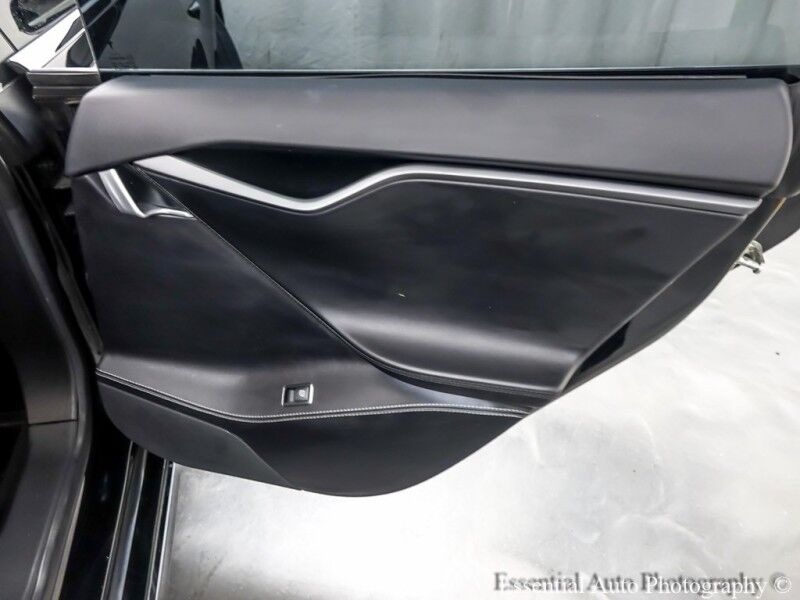 2018 Tesla Model S 75D PRICE INCLUDES THE $4000 FED EV TAX CREDIT Willowbrook IL