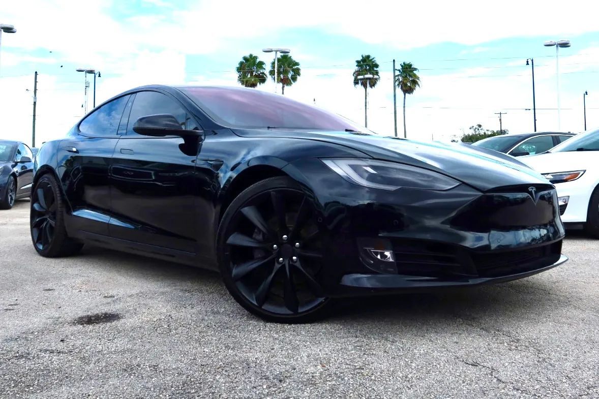 2018 Tesla Model S 75D Sedan 4D