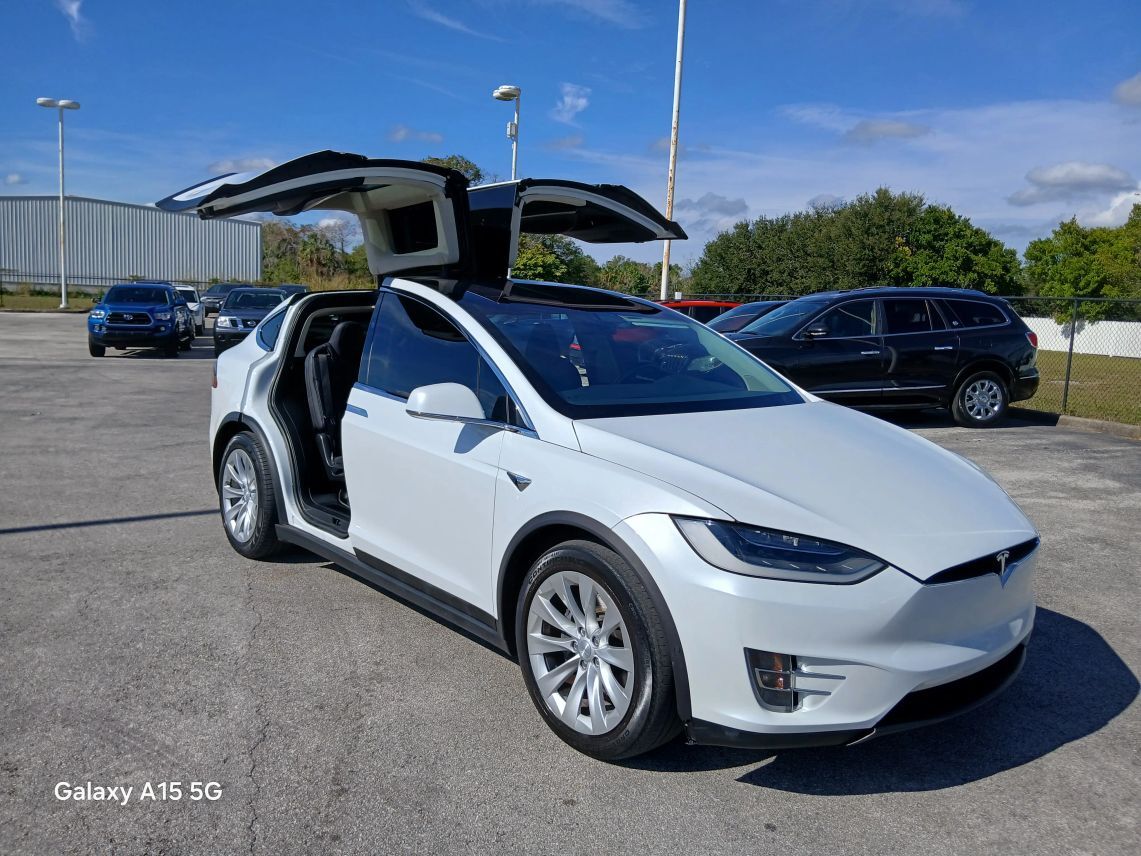 2018 Tesla Model X 100D Sport Utility 4D
