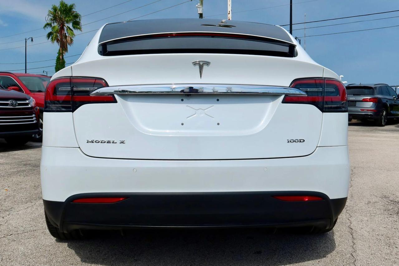 2018 Tesla Model X 100D Sport Utility 4D