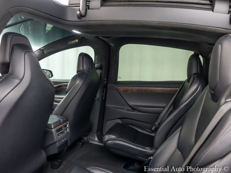2018 Tesla Model X 75D PRICE INCLUDES THE $4000 FED EV TAX CREDIT. YOU MUST QUALIF Willowbrook IL