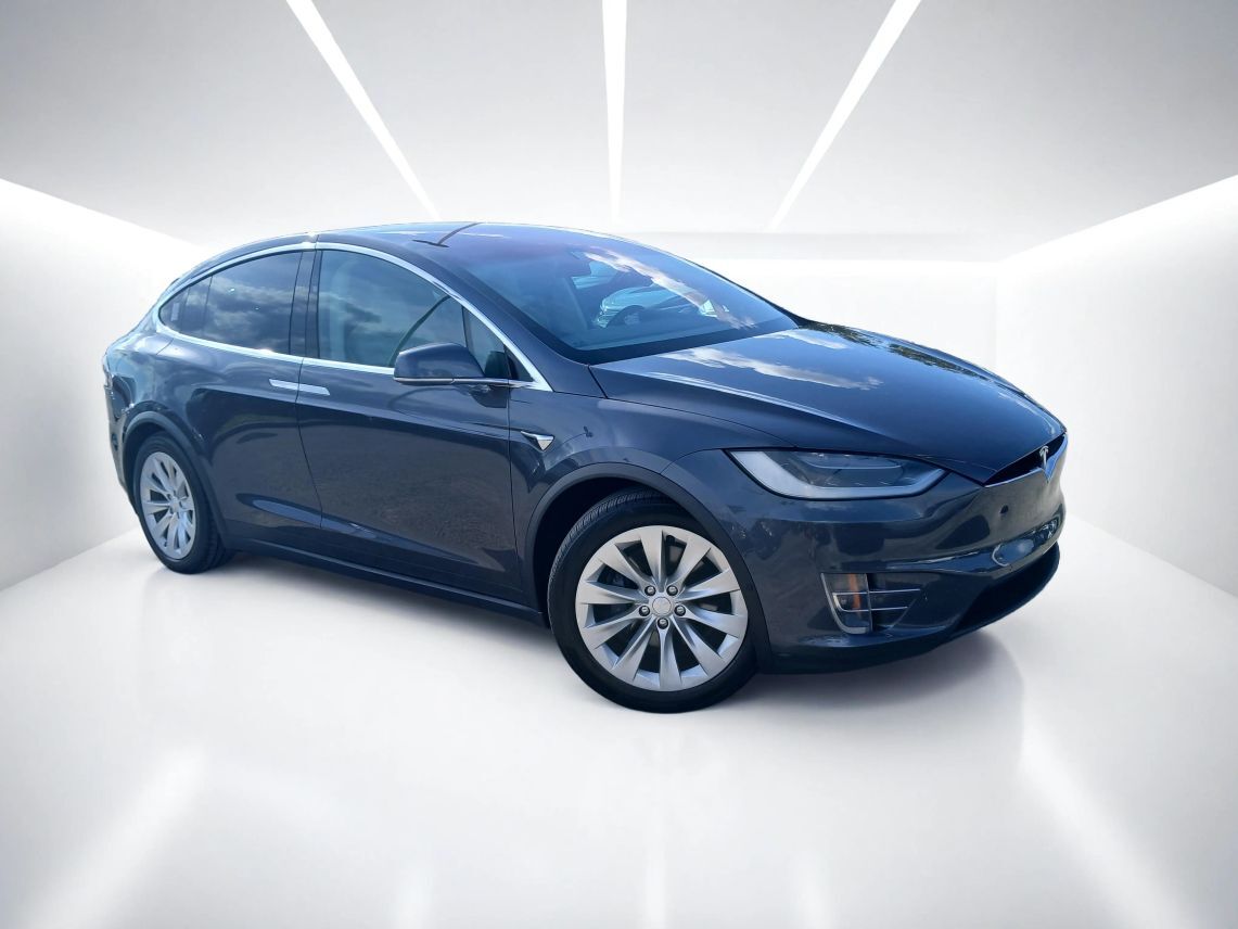 2018 Tesla Model X 75D Sport Utility 4D