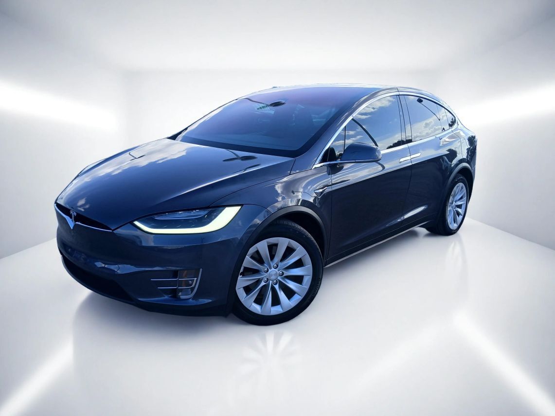 2018 Tesla Model X 75D Sport Utility 4D