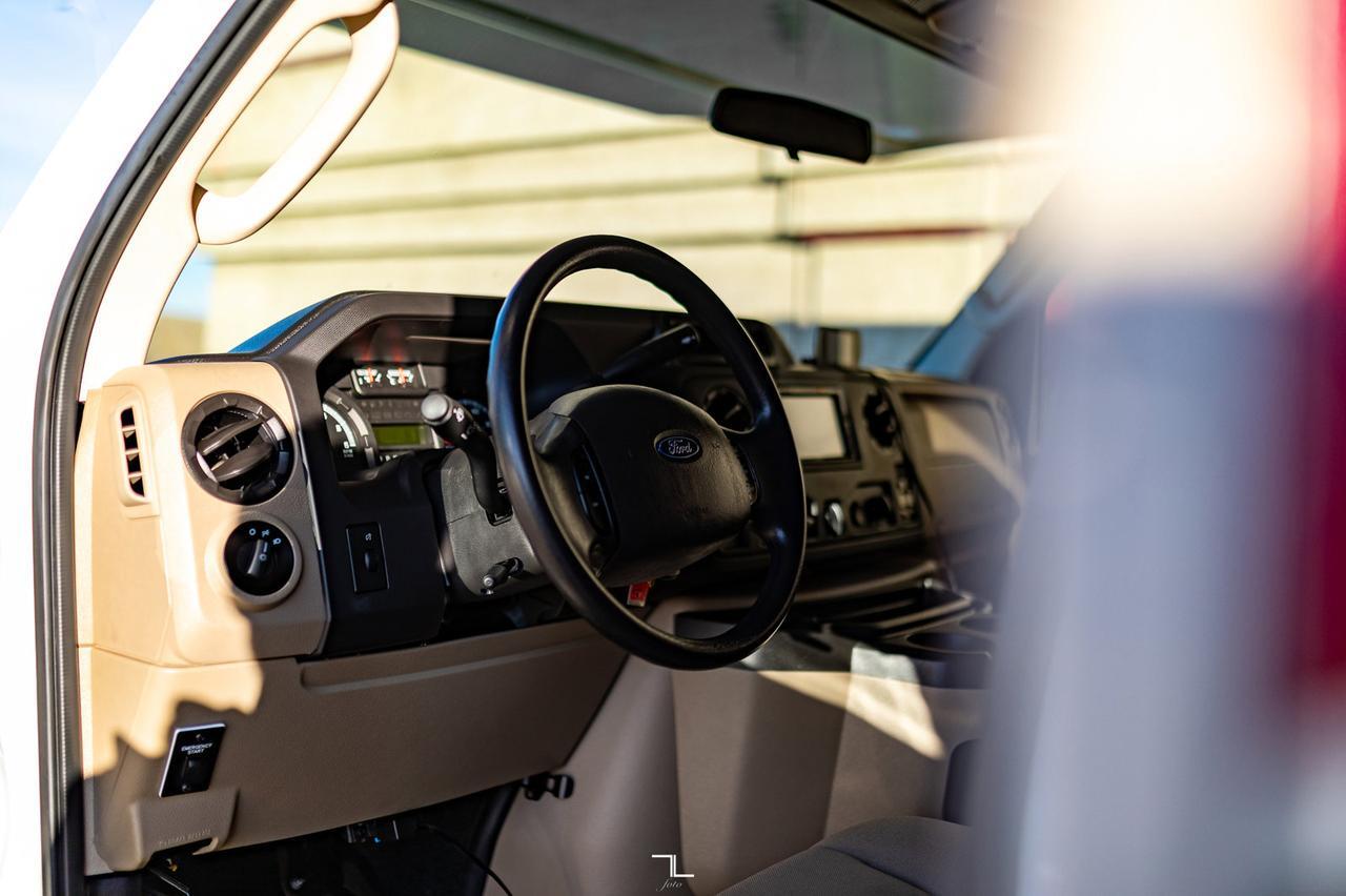 2018 Thor Chateau 22E Class C Motorhome Red Deer AB