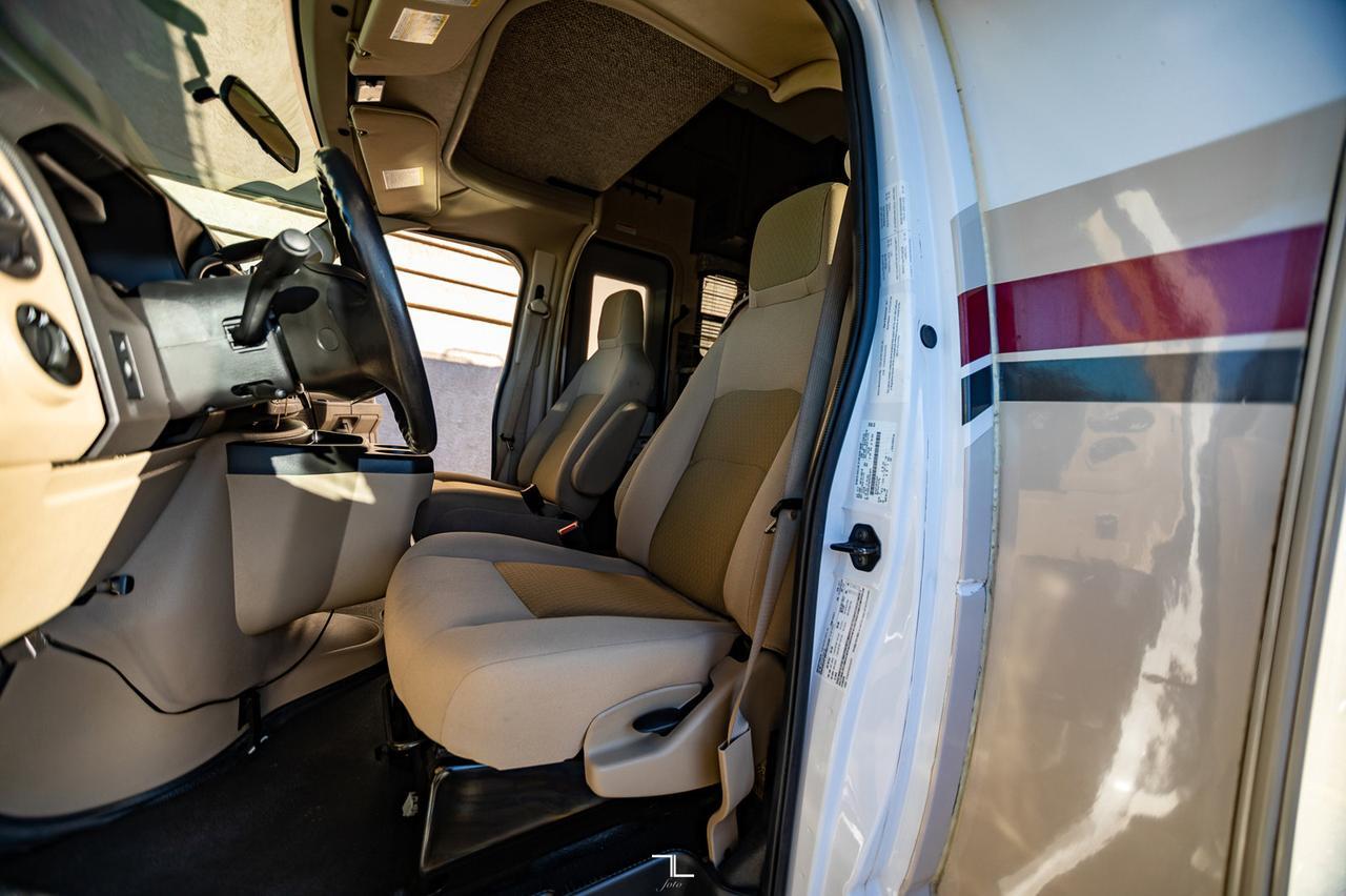 2018 Thor Chateau 22E Class C Motorhome Red Deer AB