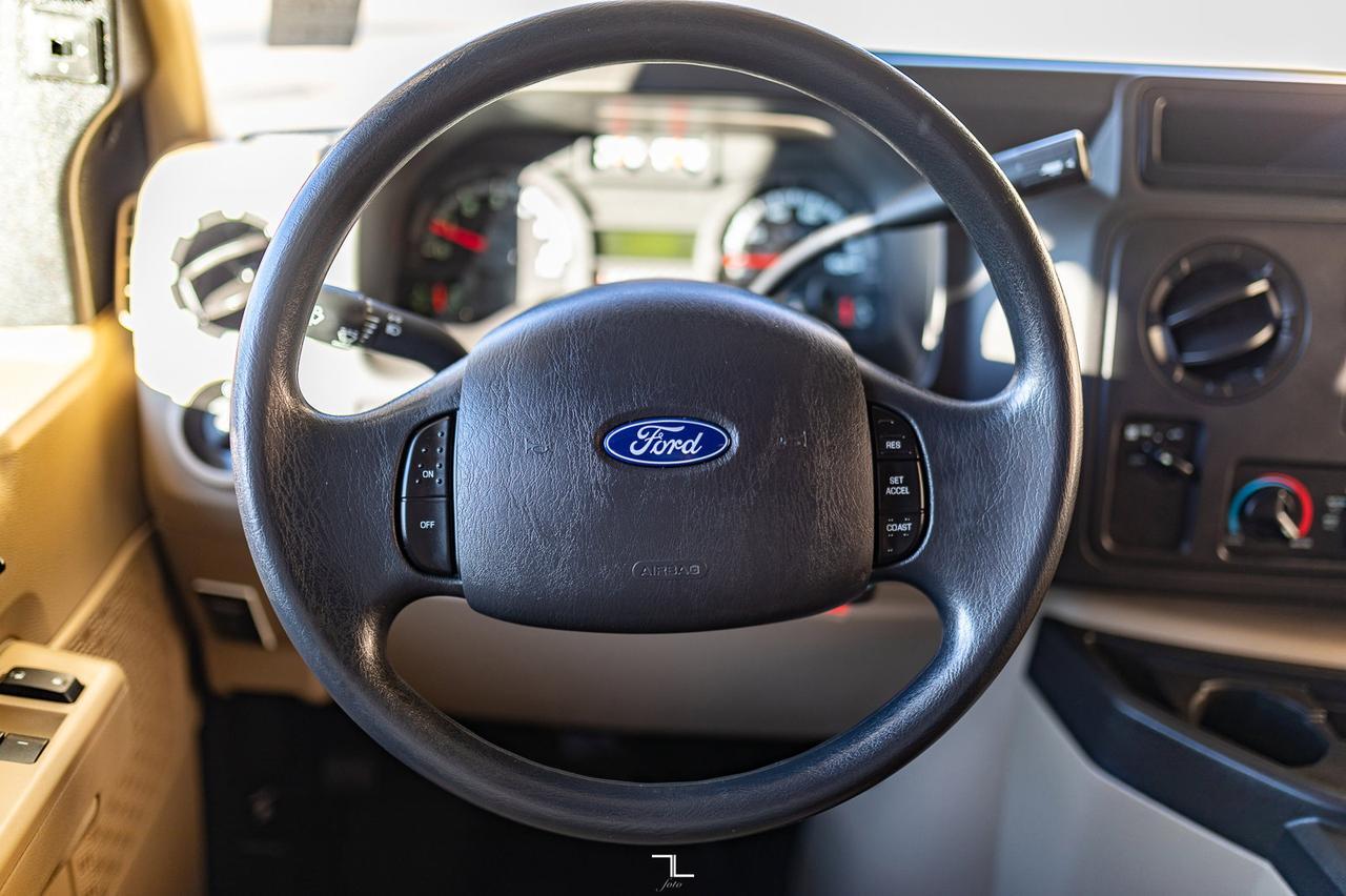 2018 Thor Chateau 22E Class C Motorhome Red Deer AB