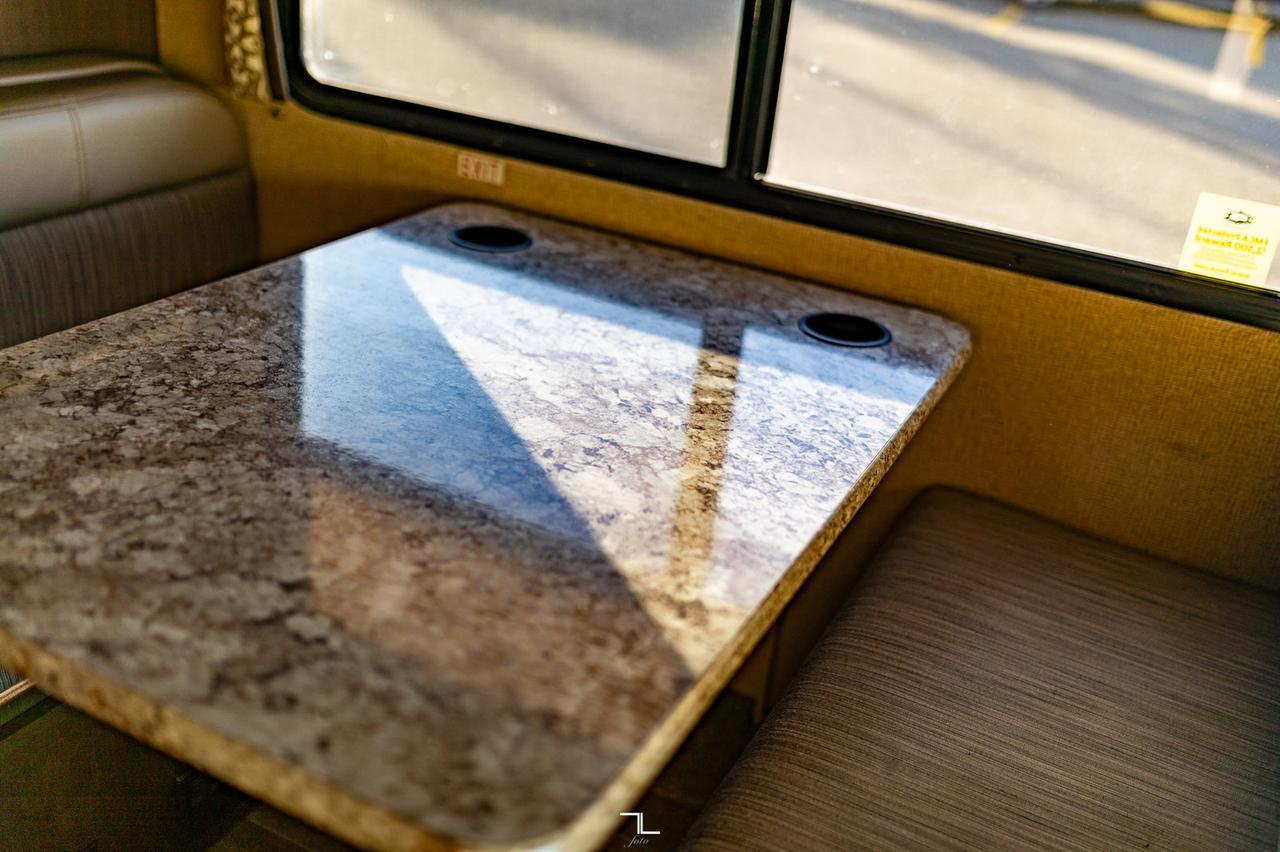 2018 Thor Chateau 22E Class C Motorhome Red Deer AB