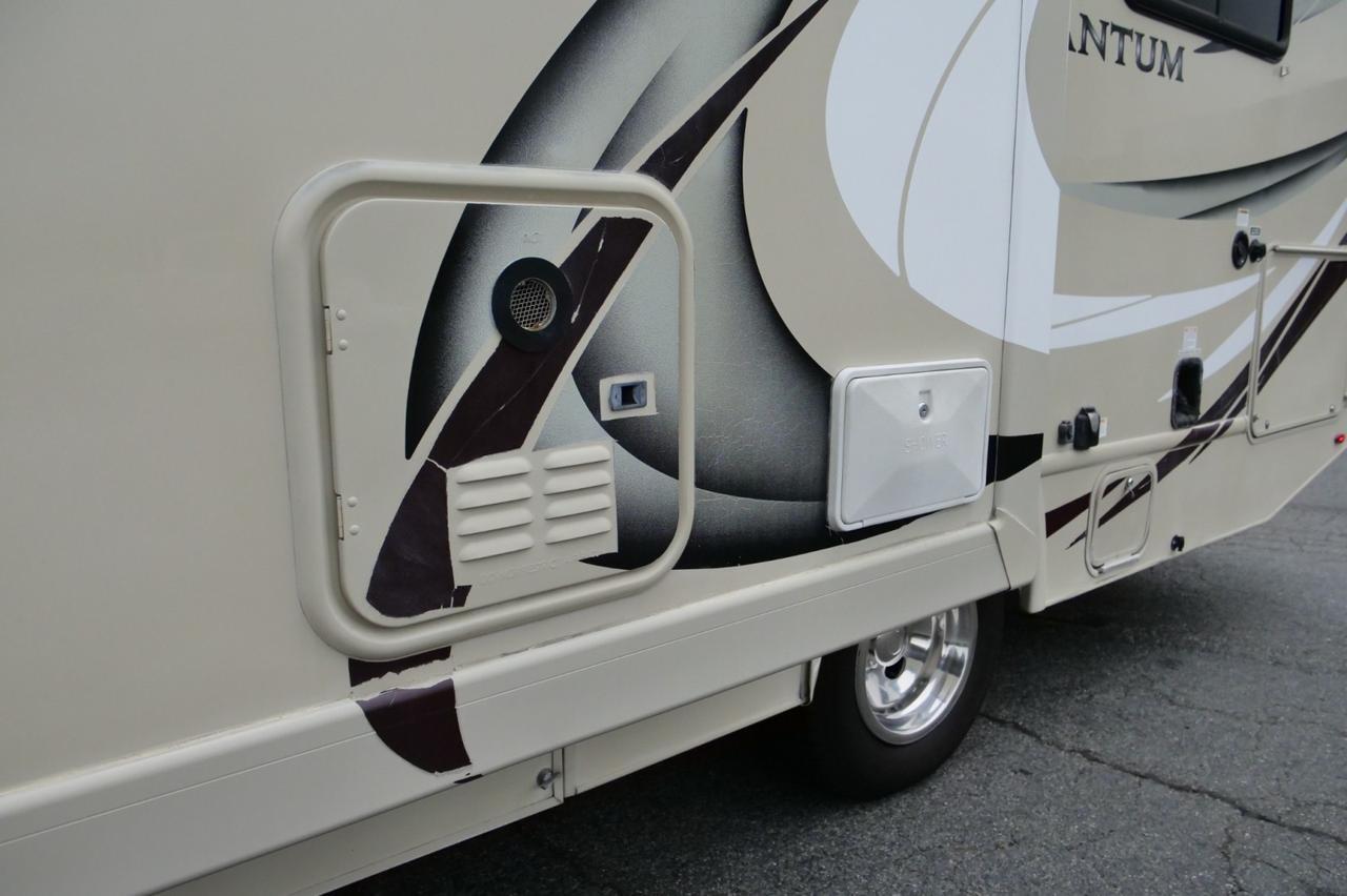 2018 Thor Motor Coach Quantum / RW28 / Exterior TV / MEGA Storage! Lincolnton NC