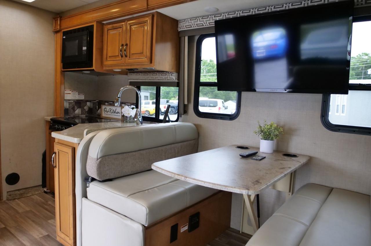 2018 Thor Motor Coach Quantum / RW28 / Exterior TV / MEGA Storage! Lincolnton NC