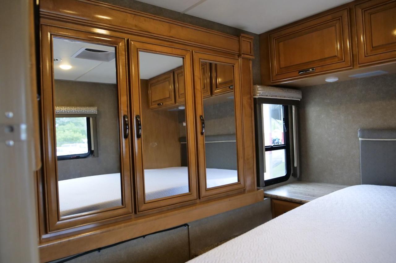 2018 Thor Motor Coach Quantum / RW28 / Exterior TV / MEGA Storage! Lincolnton NC