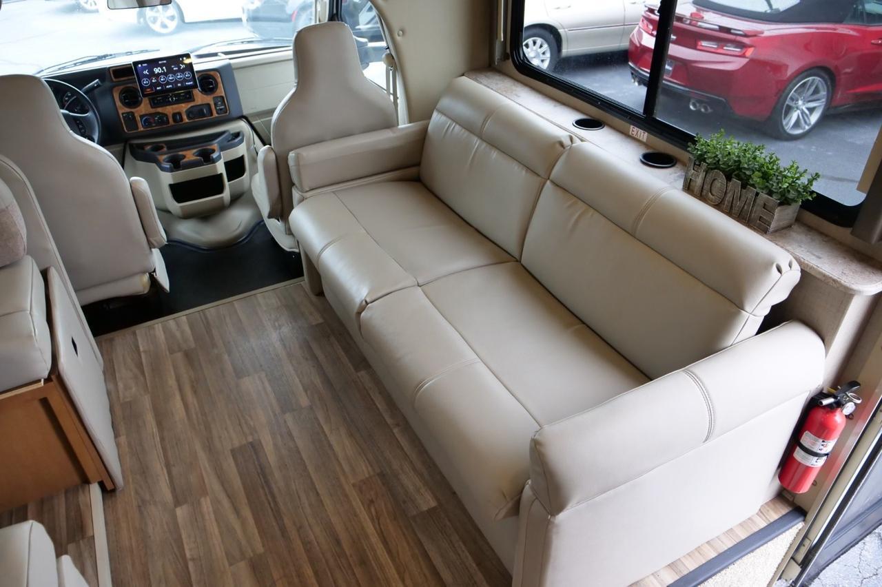 2018 Thor Motor Coach Quantum / RW28 / Exterior TV / MEGA Storage! Lincolnton NC