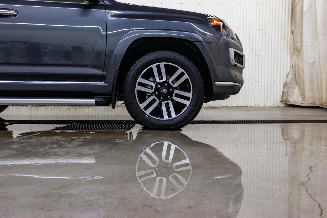 2018 Toyota 4Runner 4x4 Limited 3rd Row Leather Roof NAv Red Deer AB